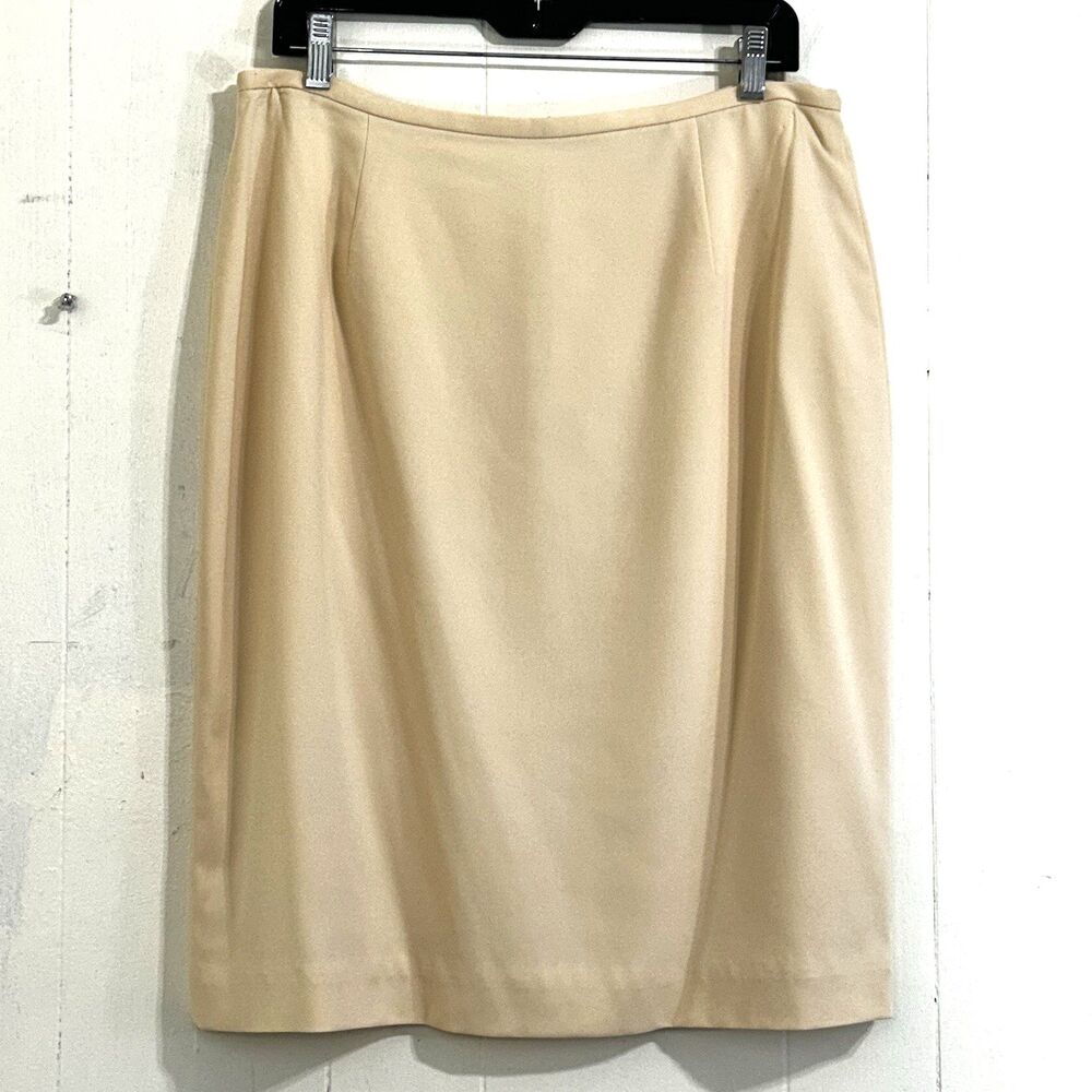 Valerie Stevens Collection Silk Knee Skirt Size 16 Light Yellow Lined Skirt.